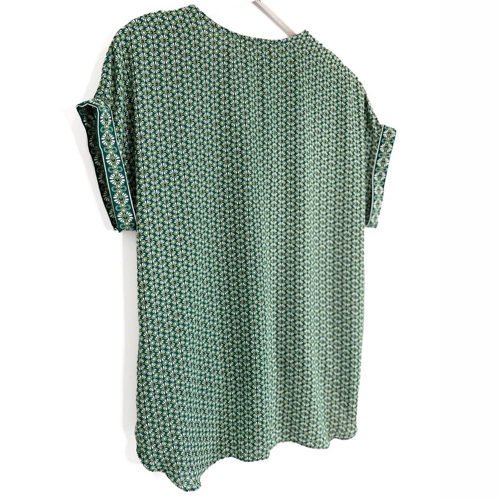 Max Studio Crepe Faux Wrap Short Sleeve Top, Green Floral - Size S - Picture 8 of 10